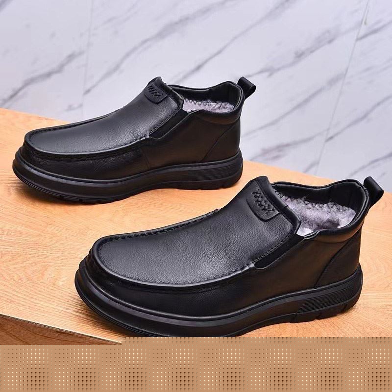 Pra*a casual shoes